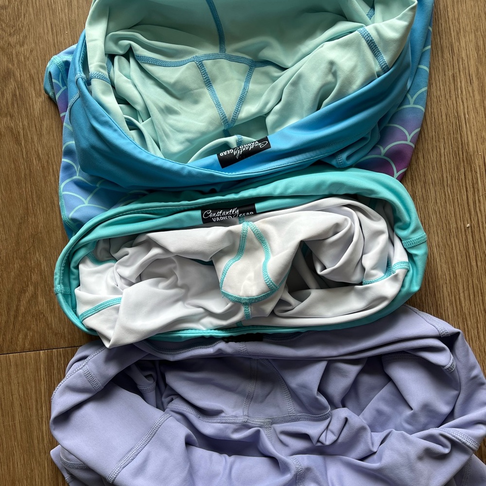 Constantly varied gear capris. Medium. Electric blue. Barely worn.